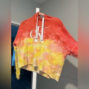 EUC Calvin Klein Jeans Cropped Hoodie